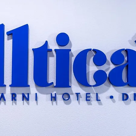 호텔 Garni 11tica Dm