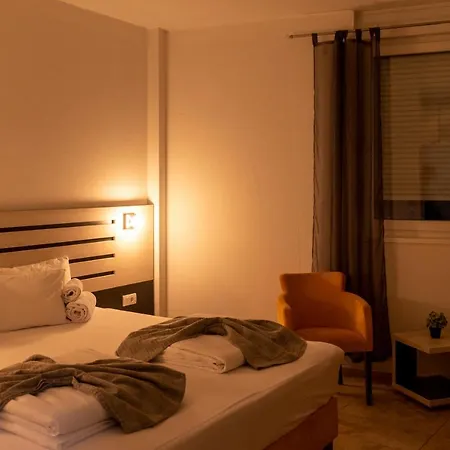 Garni 11tica Dm Novi Sad