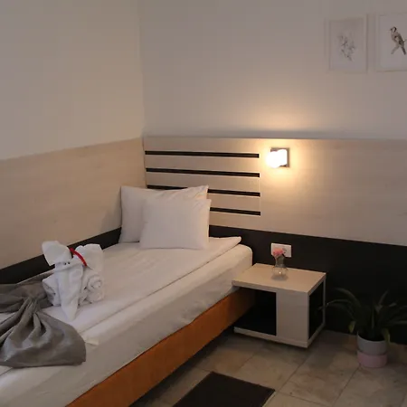 Garni 11tica Dm 호텔 3*