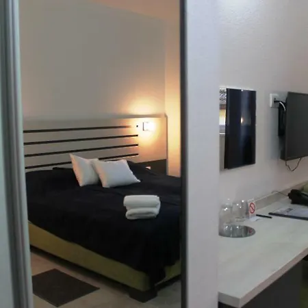 Garni 11tica Dm Novi Sad