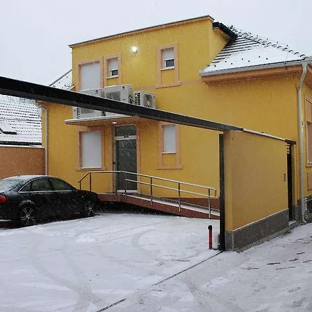 Garni 11tica Dm Novi Sad