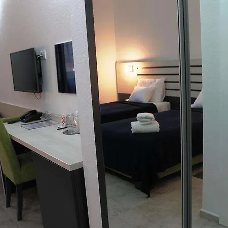 Hotel Garni 11tica Dm Novi Sad