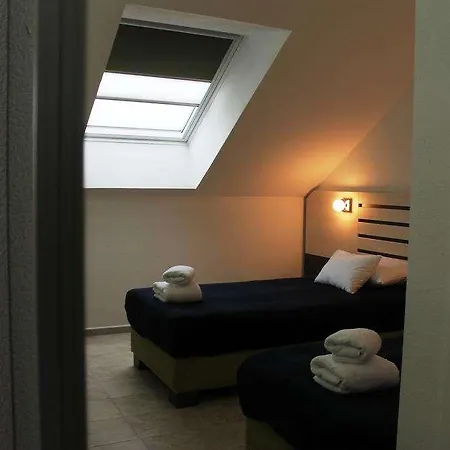 Hotel Garni 11tica Dm